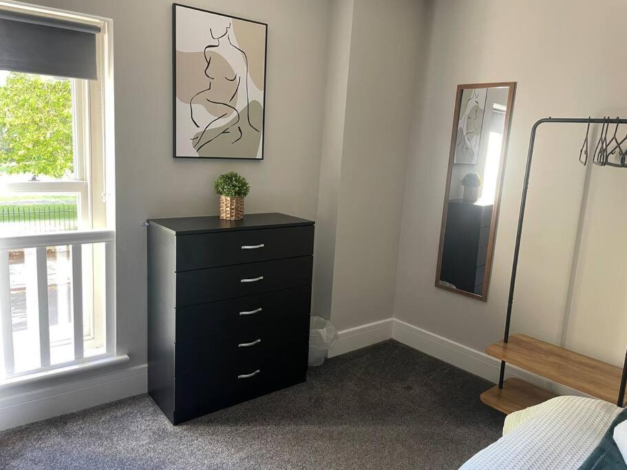 Poplar House-2Bedroom House In Town Centre With Free Parking By Shortstays4U Кінгс-Лінн Екстер'єр фото